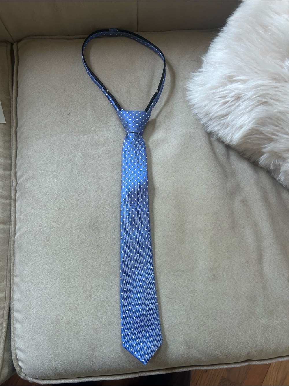 Nordstrom Blue Polka Dot Pre-Tied Boys Neck Tie